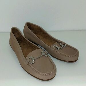 Aerosoles taupe leather classic loafer sz 8 New